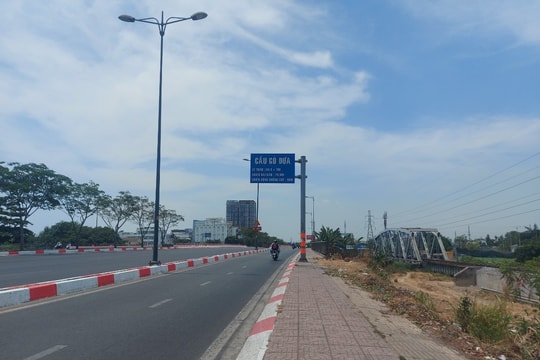 TP.HCM: Gần 900 trường hợp đi ngược chiều trên đường Phạm Văn Đồng