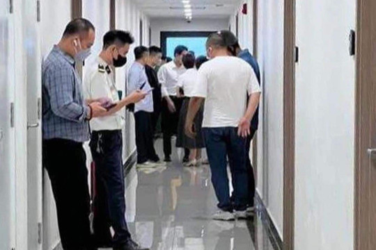 Vụ cô gái trẻ chết “khô” ở căn hộ chung cư: Điện thoại bị tháo sim