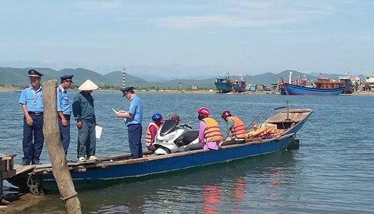 Rà soát tuyến vận tải hành khách từ bờ ra đảo
