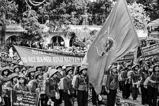 49 năm thống nhất đất nước: Khát vọng hòa bình trong trái tim người trẻ