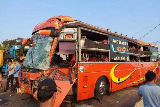 Hai xe khách va chạm ở Gia Lai: Một xe chạy quá tốc độ, hơn 80 km/h