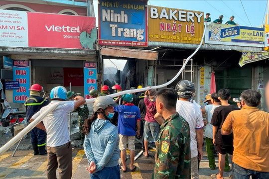 Quảng Nam: Cháy của hàng điện tử, thiệt hại không như tin đồn