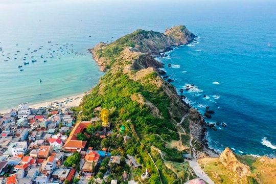 Bình Định đạt doanh thu du lịch 305 tỷ đồng trong 5 ngày nghỉ lễ