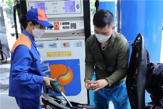 Giá xăng dầu biến động nhẹ sau kỳ nghỉ lễ