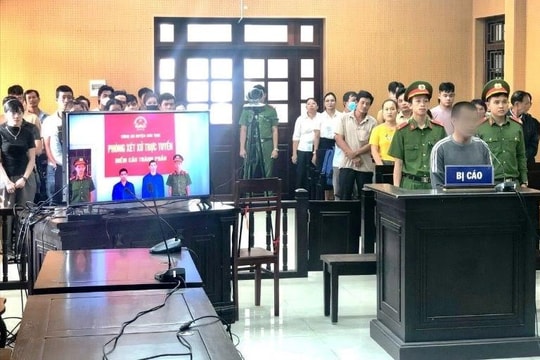 Cướp tiền và điện thoại khi đến nhà đòi nợ