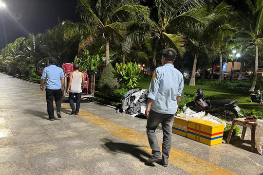 Bình Định: Người bán nước ở công viên hăm hoạ, cầm dao kề cổ nhân viên Đội trật tự đô thị