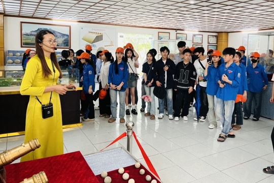 Chơi mà học ở Di sản Thành nhà Hồ