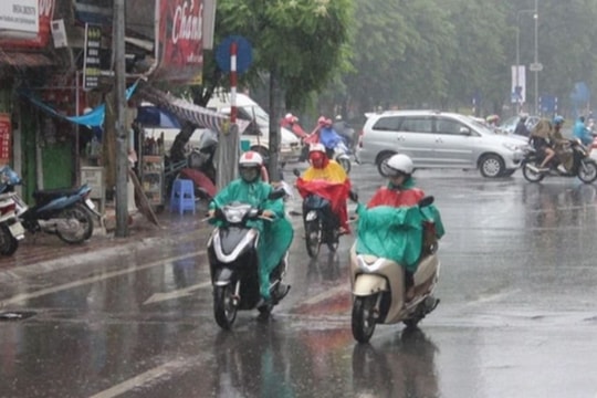 Thời tiết ngày 9/11: Bão số 7 mạnh lên trên Biển Đông