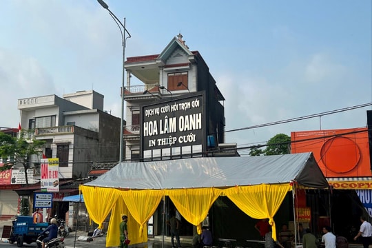 Cháy tiệm hoa làm bé 12 tuổi thiệt mạng
