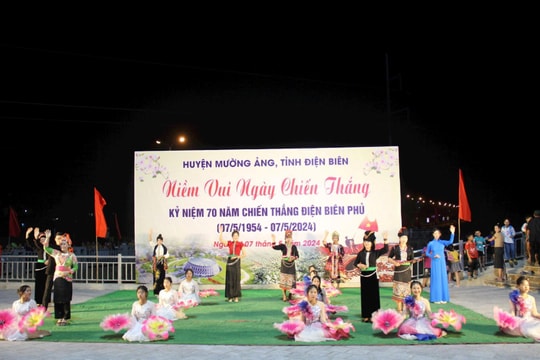 Người dân Mường Ảng "vui ngày chiến thắng"