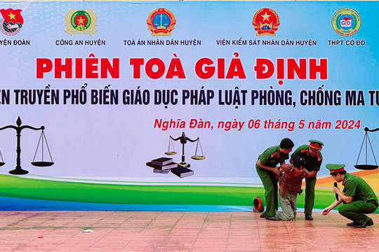 Giáo dục pháp luật cho học sinh qua “phiên tòa giả định”