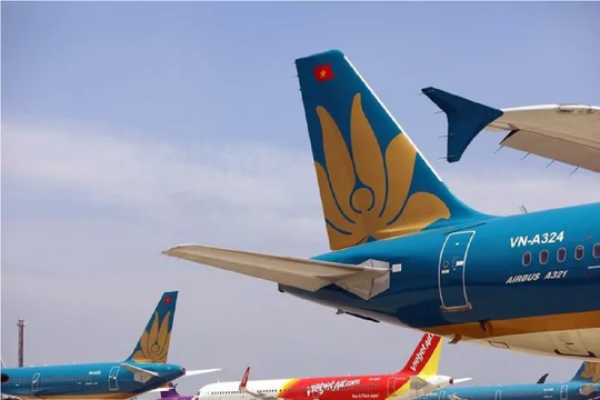 Lập đoàn kiểm tra việc kê khai, niêm yết giá vé máy bay