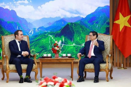 Tổng thống Pháp Macron rất mong muốn được tới thăm Việt Nam