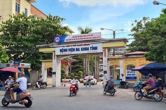1 người tử vong, nhiều người nhập viện nghi ngộ độc sau bữa cỗ