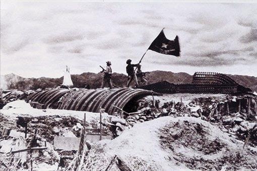 Vang mãi những vần thơ "Hoan hô chiến sĩ Điện Biên"