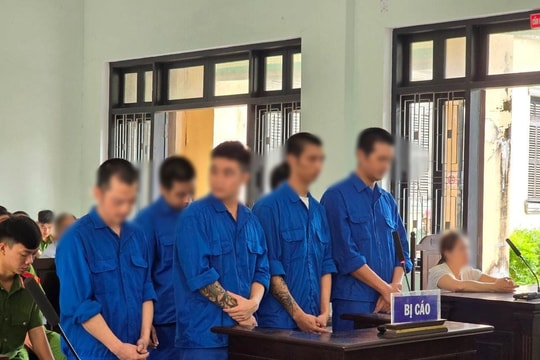 Dùng súng gây rối trật tự công cộng