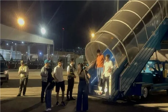 Đề nghị hành khách cung cấp thông tin giá vé máy bay cao bất thường