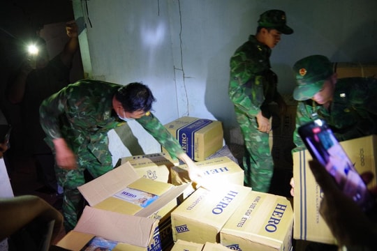 Triệt phá đ ường dây buôn lậu thuốc lá ngoại quy mô lớn