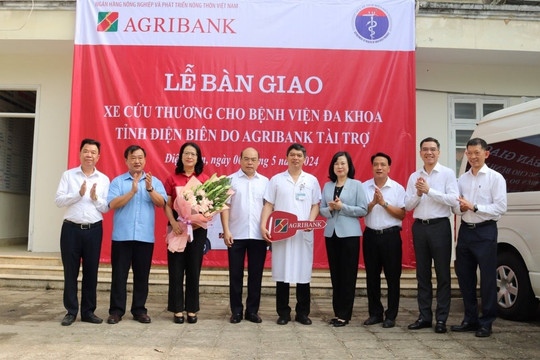 Bàn giao xe cứu thương trị giá 1.2 tỷ đồng cho Bệnh viện Đa khoa tỉnh Điện Biên