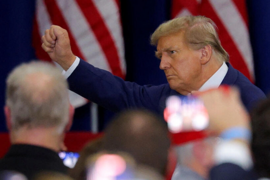 Phiên tòa xét xử tài liệu mật của ông Trump được hoãn vô thời hạn