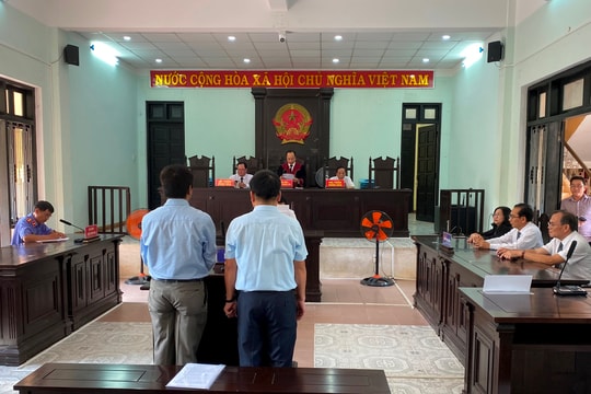 Hai bị cáo trong vụ CDC Huế được miễn hình phạt tù