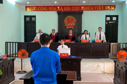 Kế toán lợi dụng sơ hở của ngân hàng để tham ô tài sản