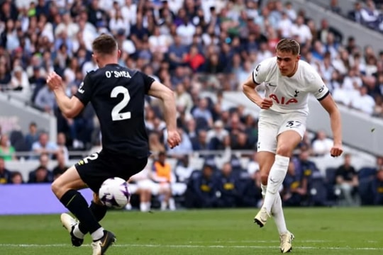 Tottenham nuôi hy vọng cho tấm vé dự Champions League