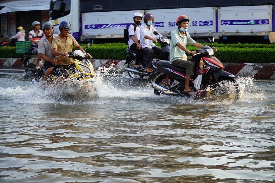 Thời tiết ngày 15/11: TP Hồ Chí Minh triều cường lên trên báo động 3