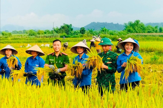 Thắm tình quân dân nơi vùng biên giới