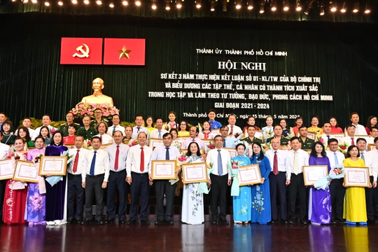TP.HCM biểu dương các cá nhân điển hình học và làm theo lời Bác