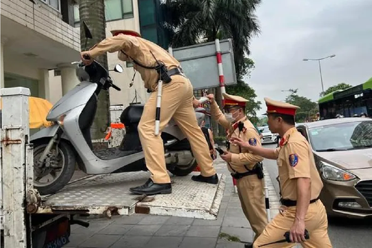 Thành lập 5 tổ công tác xử lý vi phạm giao thông trên địa bàn Hà Nội