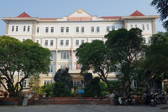 Hòa Bình: Đề nghị kỷ luật Phó Trưởng ban Tuyên giáo Tỉnh ủy