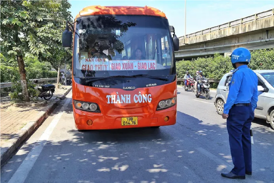 Hà Nội: Gửi danh sách xe khách liên tỉnh vi phạm luật giao thông về địa phương