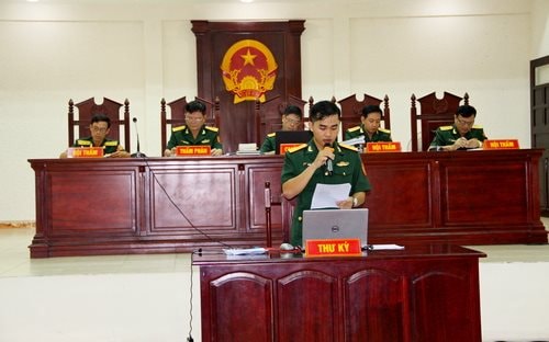 Tòa án quân sự Quân khu 9 tổ chức phiên tòa rút kinh nghiệm