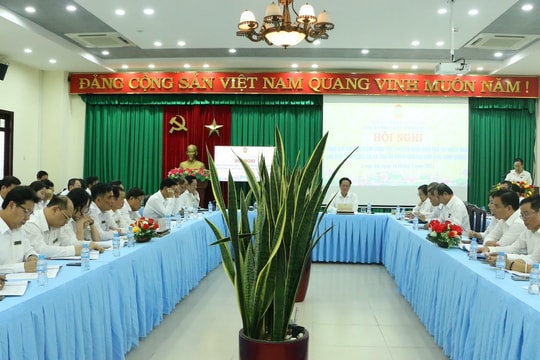 Trao đổi kinh nghiệm công tác chuyên môn giữa TAND tỉnh Long An và TAND tỉnh Bình Dương