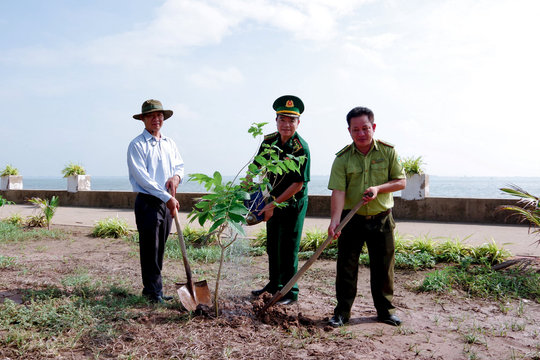 Lễ phát động 'Tết trồng cây đời đời nhớ ơn Bác Hồ'