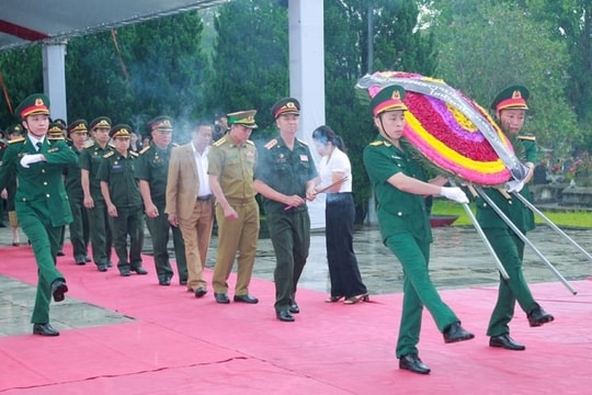 Truy điệu và an táng 15 liệt sĩ về đất mẹ