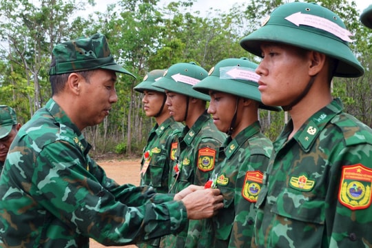 Bộ đội Biên phòng Đắk Lắk: Chiến sĩ mới đạt kết quả cao trong kiểm tra '3 tiếng nổ'