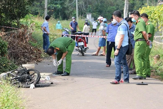 Dùng dao đâm anh họ tử vong vì bị đánh, chửi