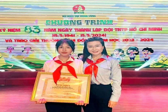 Nữ Chỉ huy Đội giỏi được nhận giải thưởng Kim Đồng