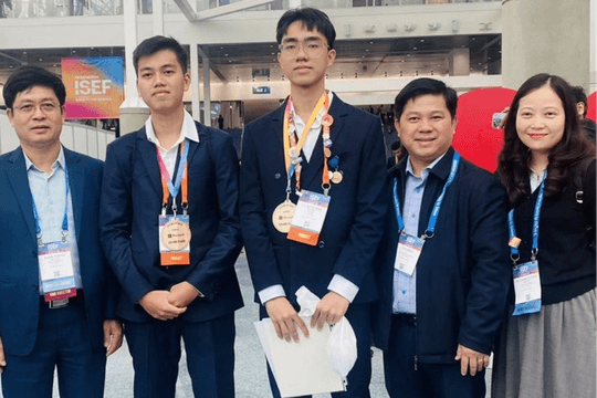Học sinh Việt Nam giành giải Nhì Hội thi Khoa học kỹ thuật quốc tế 2024