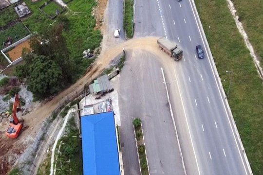 Thông tin mới vụ phá rào cao tốc để chở đất