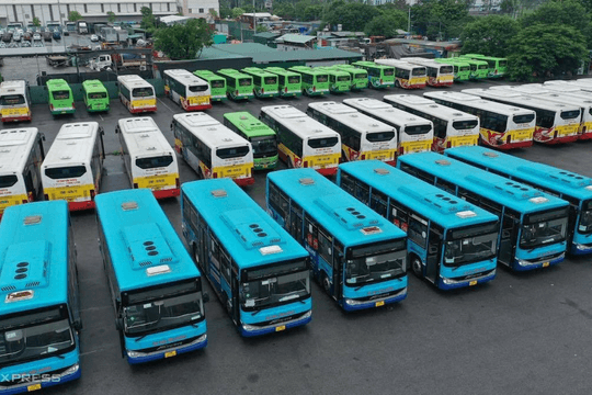 Hà Nội chấn chỉnh vận tải bus đón trả khách