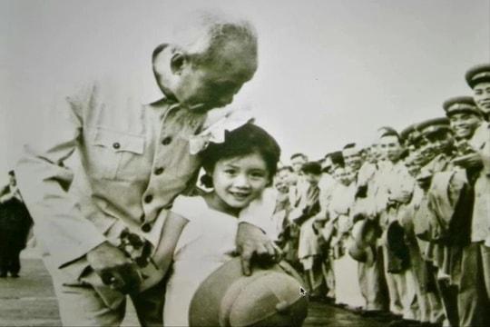 Miền ký ức thiêng liêng của “cô bé Trung Quốc” được chụp ảnh cùng Bác Hồ