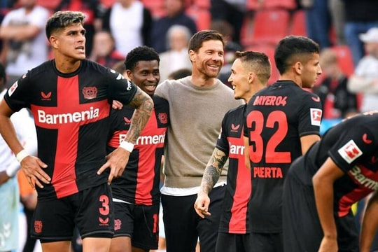Bundesliga: Bất bại cả mùa Bayer Leverkusen chính thức trở thành nhà vô địch