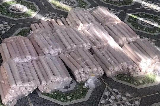 Giám đốc bán thuốc nổ dôi dư lấy tiền xài