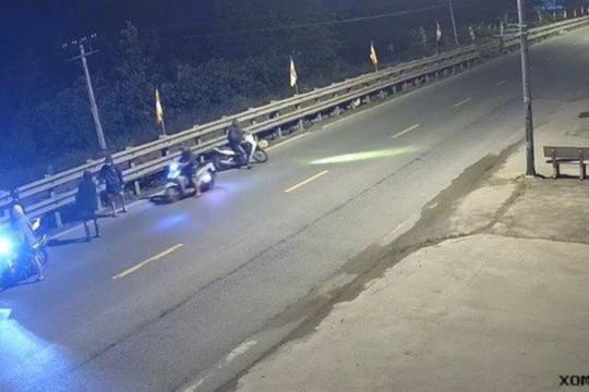 Bắt giữ băng nhóm dùng dao cướp xe máy trên quốc lộ 1A