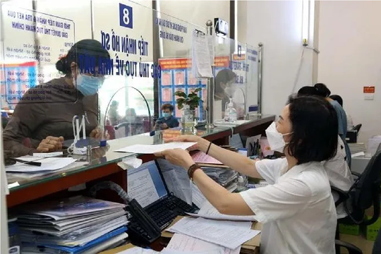 Các đơn vị y tế Hà Nội thanh toán phí, lệ phí không dùng tiền mặt từ 1/6