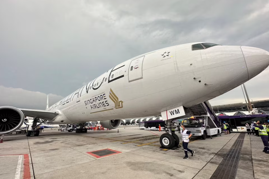 Máy bay Singapore Airlines gặp nhiễu động, 1 người tử vong, 30 người bị thương