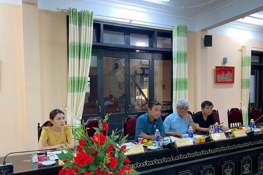 Gặp mặt giới văn nghệ sĩ tham gia sáng tác ca khúc về Tòa án nhân dân